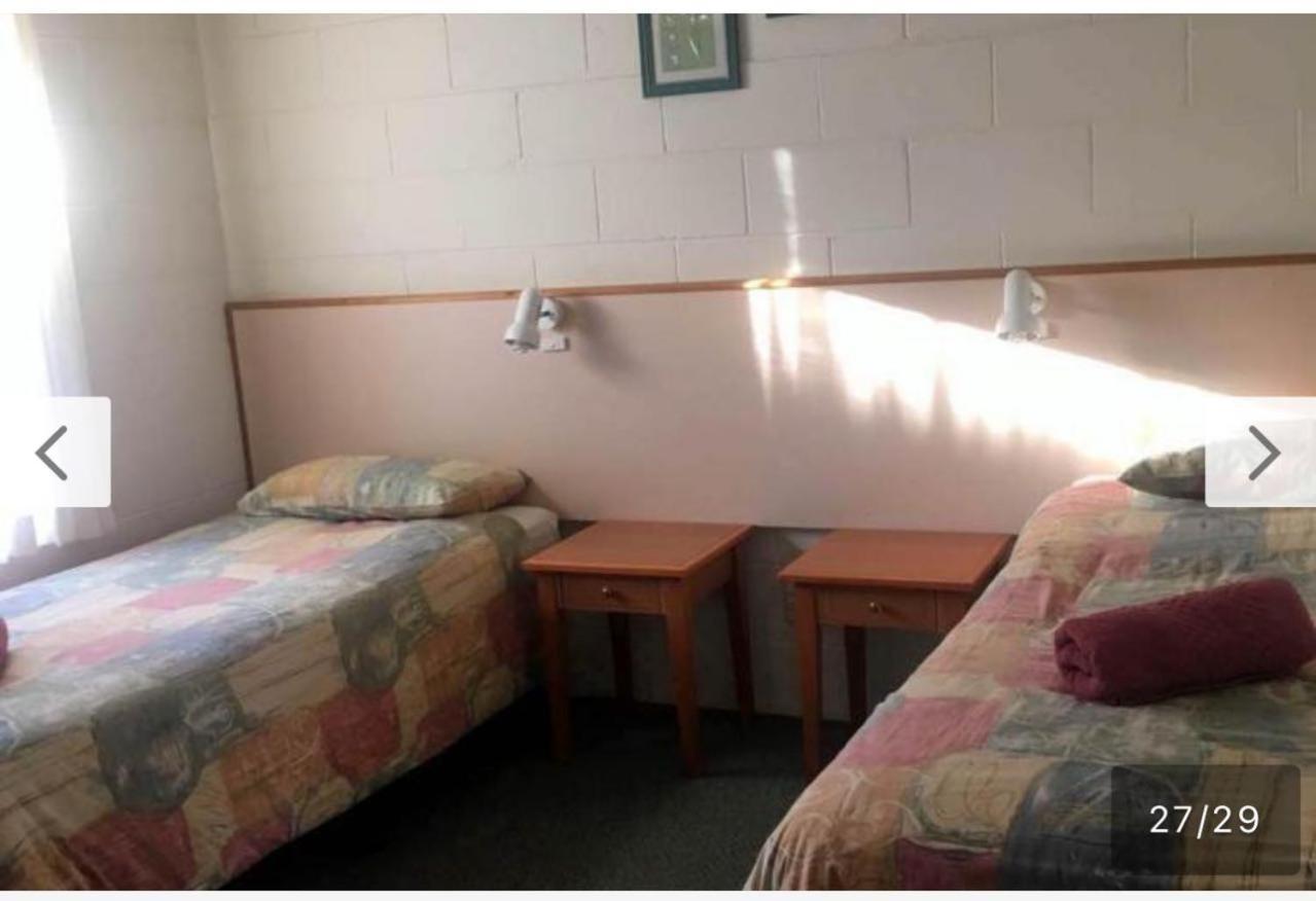 Black Swan Motor Inn Lakes Entrance Exterior foto